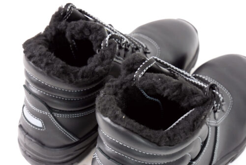 Futerkowe wykończenie wnętrza buta Demar Gloss Up